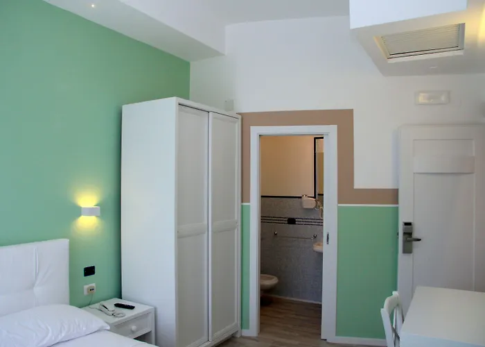 מלון Citta Bella 3*